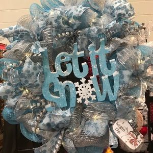 Light up holiday wreath